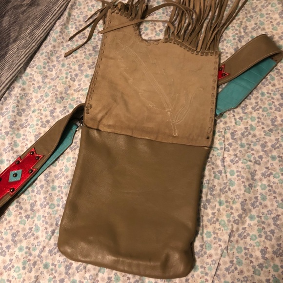 Crossbody fringe feather purse - Picture 2 of 4